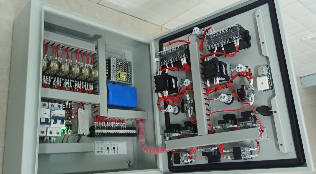 tủ cảm biến áp suất cảnh báo áp suất cao ngắt gas tự động